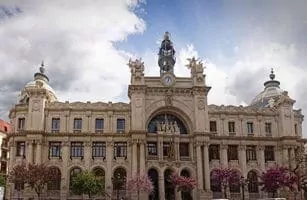 Constitución 23 logra el sobreseimiento y archivo en la Audiencia Provincial de Madrid, a favor de un ex Presidente de una principal Empresa Pública Estatal.
